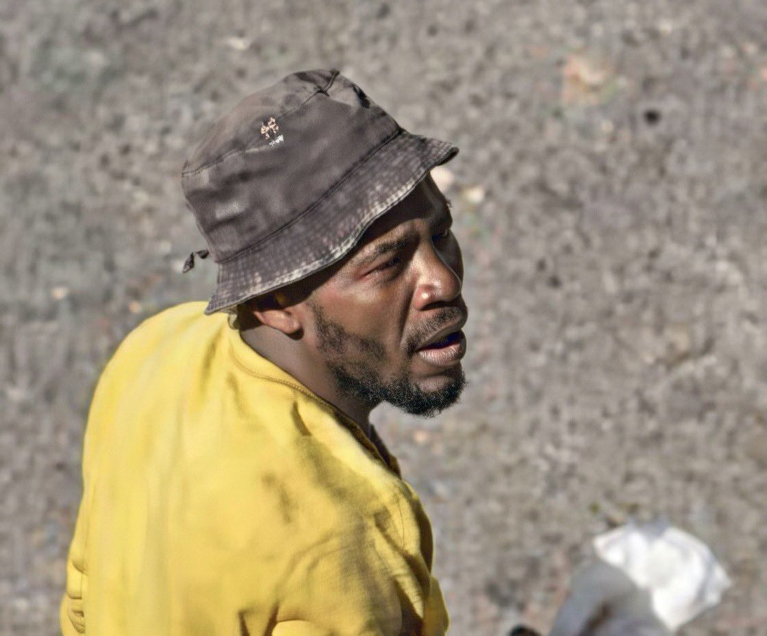 Gift_Makoti_'s tweet image. Clearer and clearer. Do the right thing @SAPoliceService 🙏🏽