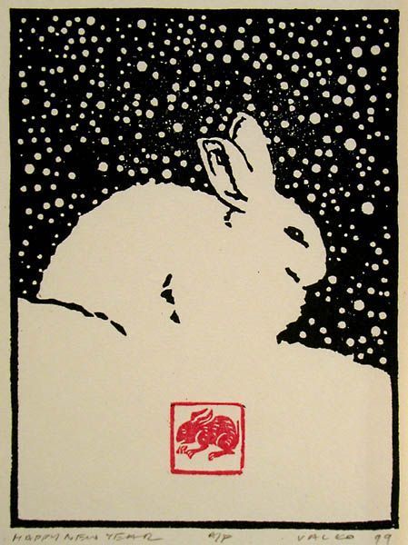 Olkoon vain vuoden ensimmäinen päivä.
On myös kuun ensimmäinen päivä.
Päivä jolloin sanomme ääneen: "Valkoinen Kani, White Rabbit"
- Onnea tuomaan.
Tämän teemme vilpittömästi ja ilman epäilystä.