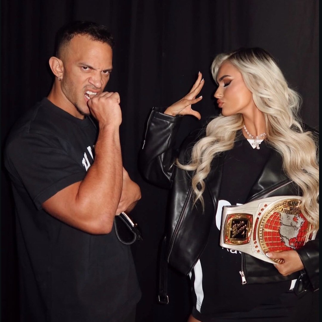 MsBlueGlow's tweet image. Either way, I did it better than @JustPrettyRicky 🎀