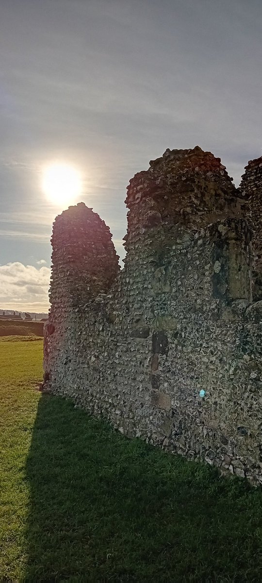 `.•💜´¯ 𝒮and `.•💜´¯ tweet media