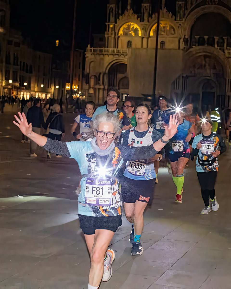 realbuzzcom's tweet image. Clue unlocked 👀✨
Say hello to the Venice Night Trail 🌙🏃‍♂️

Who’s adding Venice to their race calendar? 🇮🇹
@Venicemarathon
#venicenighttrail #trailrunning #runningevents #runitaly #nighttrail #runnersofinstagram #runningcommunity #2026goals #realbuzz