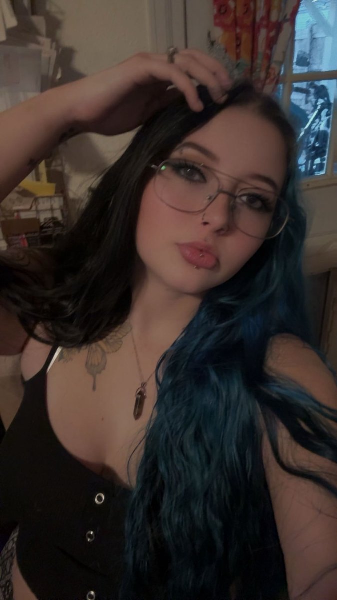 ✨GODDESS✨BLUEE {Findom} tweet media