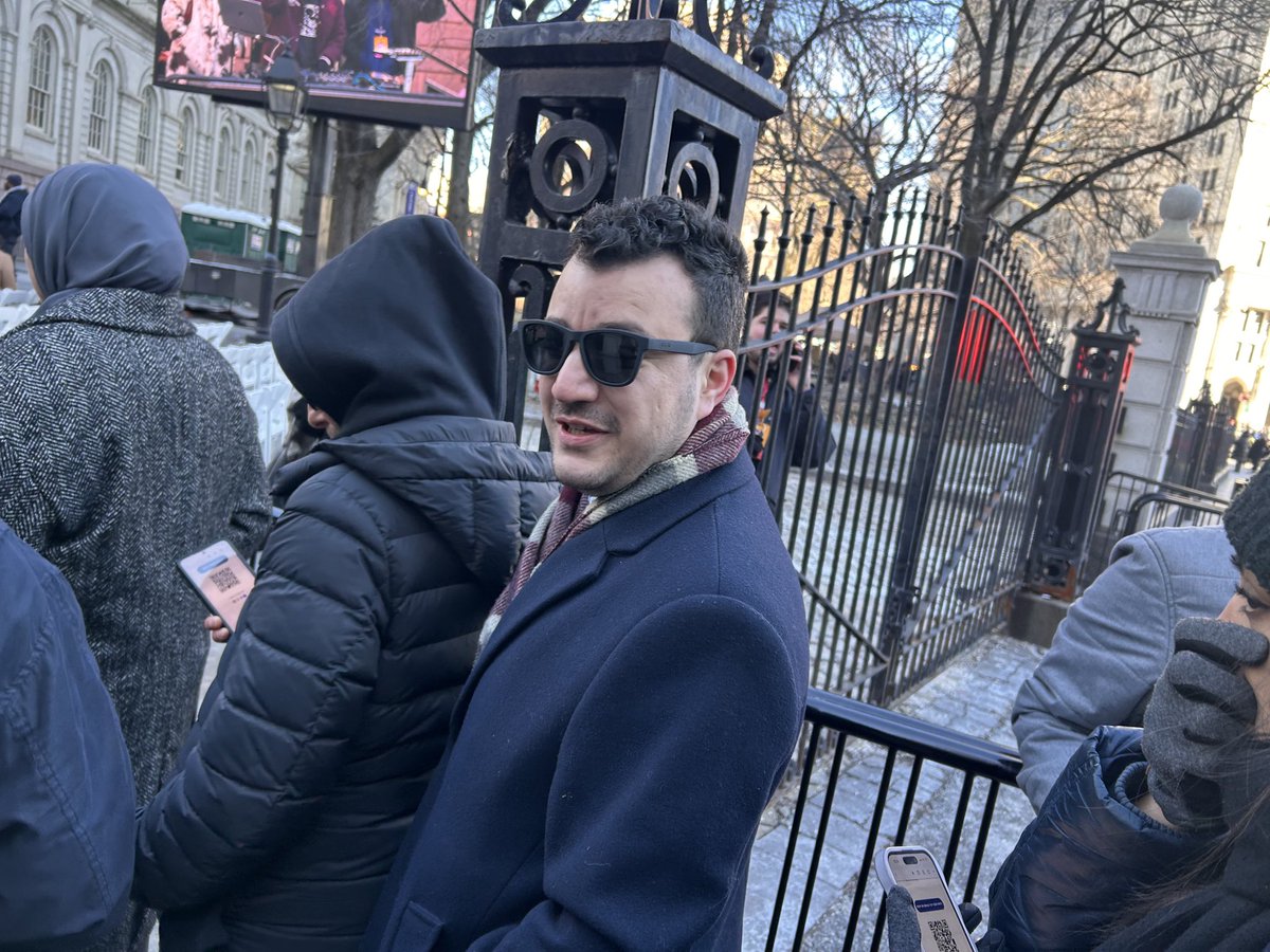 Matthew Chayes tweet media