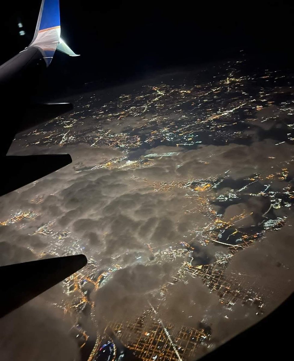 En_jupiter_'s tweet image. Por un año lleno de viajes.