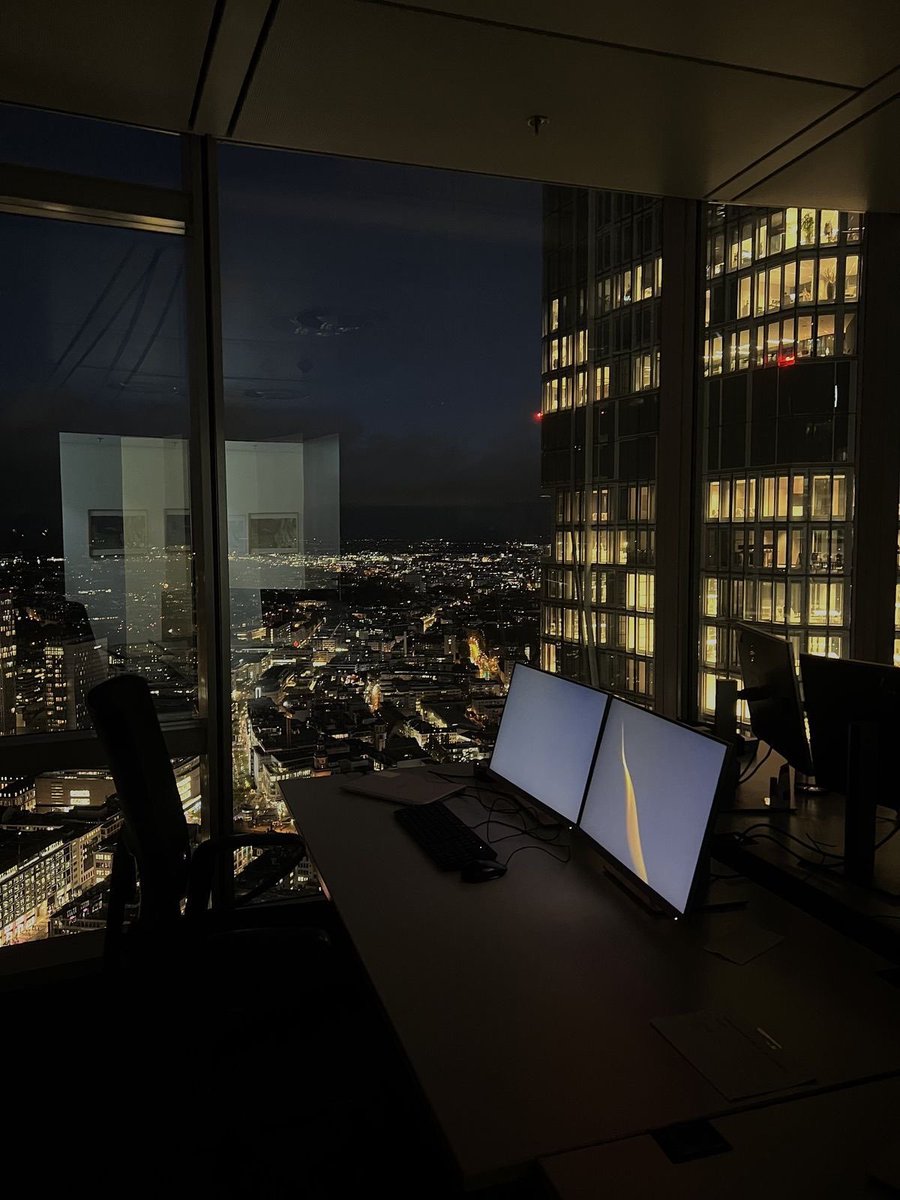 Emermuo's tweet image. GN 🌙 Take this time to rest your body and clear your mind. Tomorrow is another opportunity.