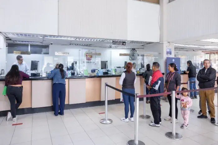 Cabildo lojano aprueba incremento del Impuesto predial 2026
El Cabildo de Loja aprobó la ordenanza del impuesto predial Loja 2026. Conozca los descuentos por pronto pago, plazos de patentes y cómo consultar sus valores. srradio.com.ec/cabildo-lojano…