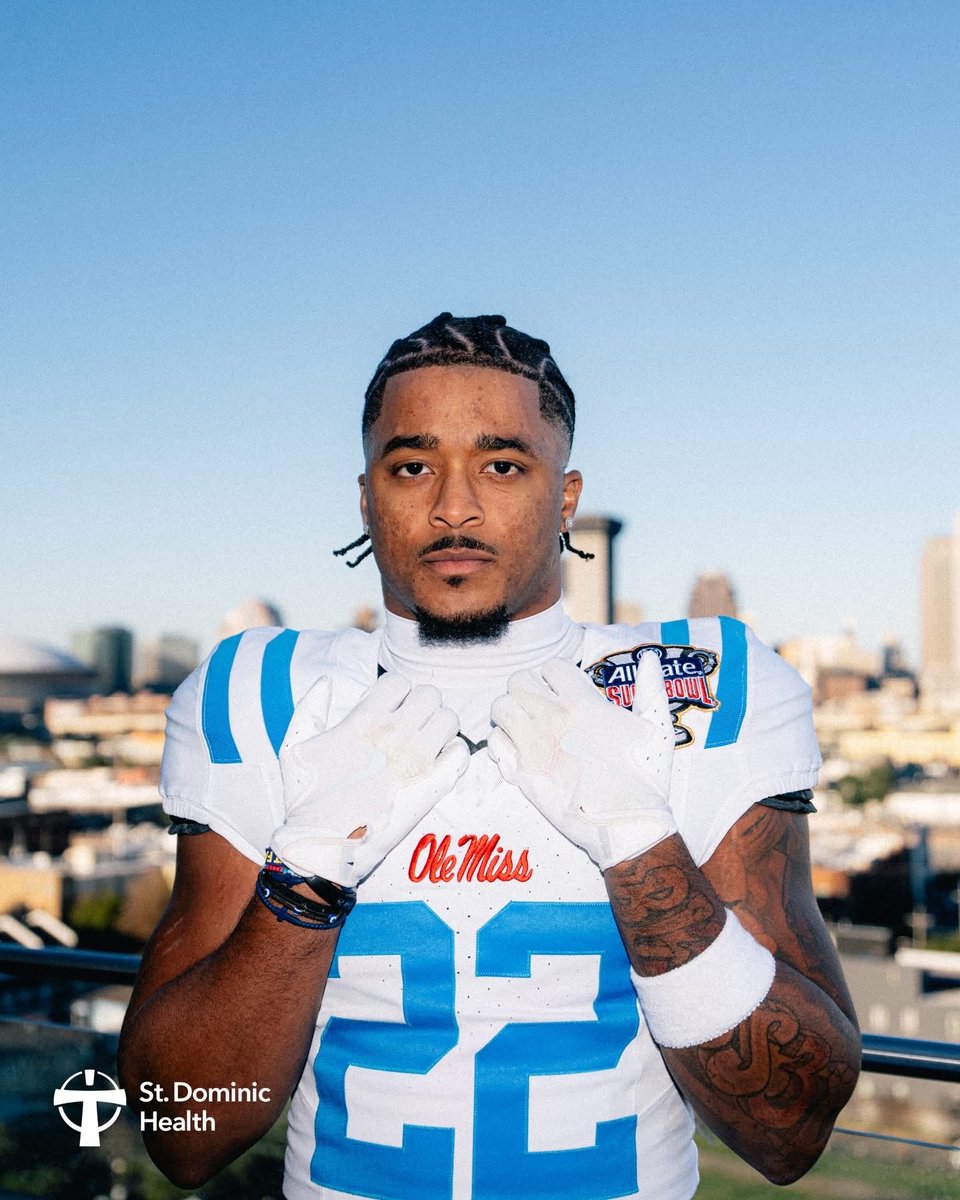 AJ Diggs tweet media