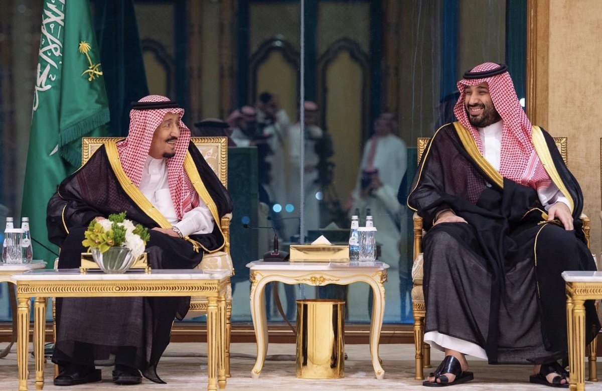 iSAUDI_FALCONS's tweet image. اللهم في #ليله_الجمعه احفظ والدنا خادم الحرمين الشريفين الملك #سلمان_بن_عبدالعزيز آل سعود ، وسمو ولي عهدهِ الأمين الأمير محمد بن سلمان بن عبدالعزيز آل سعود ، واجعلهم ذخرا للإسلام والمسلمين . 

#يوم_الجمعة