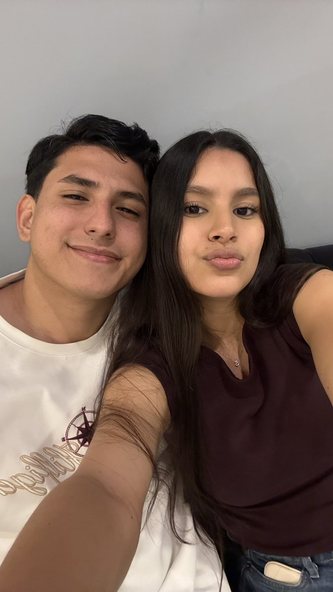 proa_sofia's tweet image. Tú alma con la mía, los dos juntos vibrando ☄️✨🫶🏼