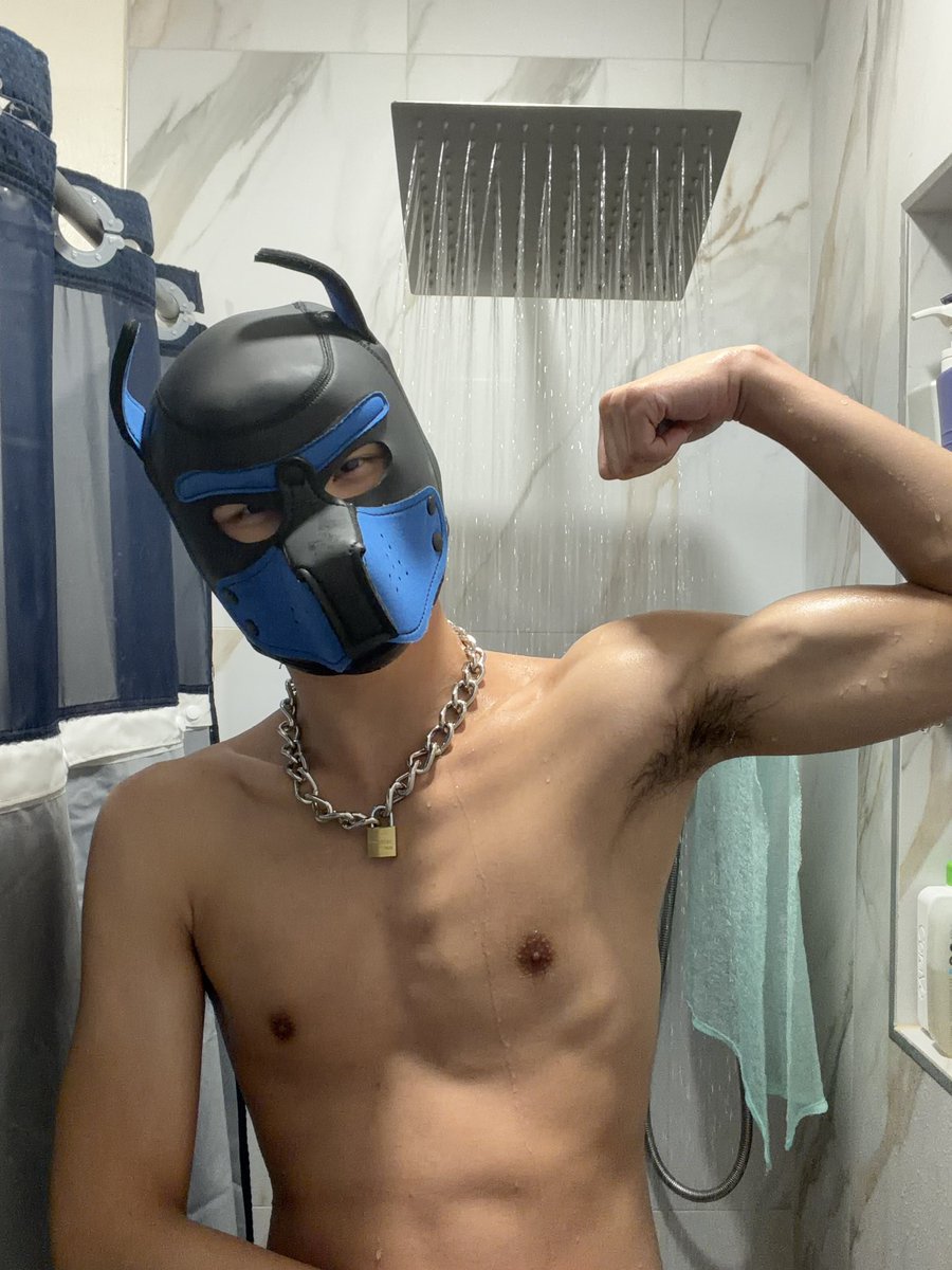 vahnishere's tweet photo. New pup, new year 🔒
#gay #bottom #twink #pup https://t.co/4wwZktd2mw