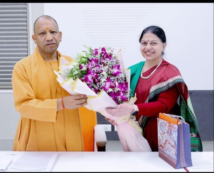 आदरणीय मुख्य मंत्री जी से शिष्टाचार भेट का सौभाग्य प्राप्त हुआ आज