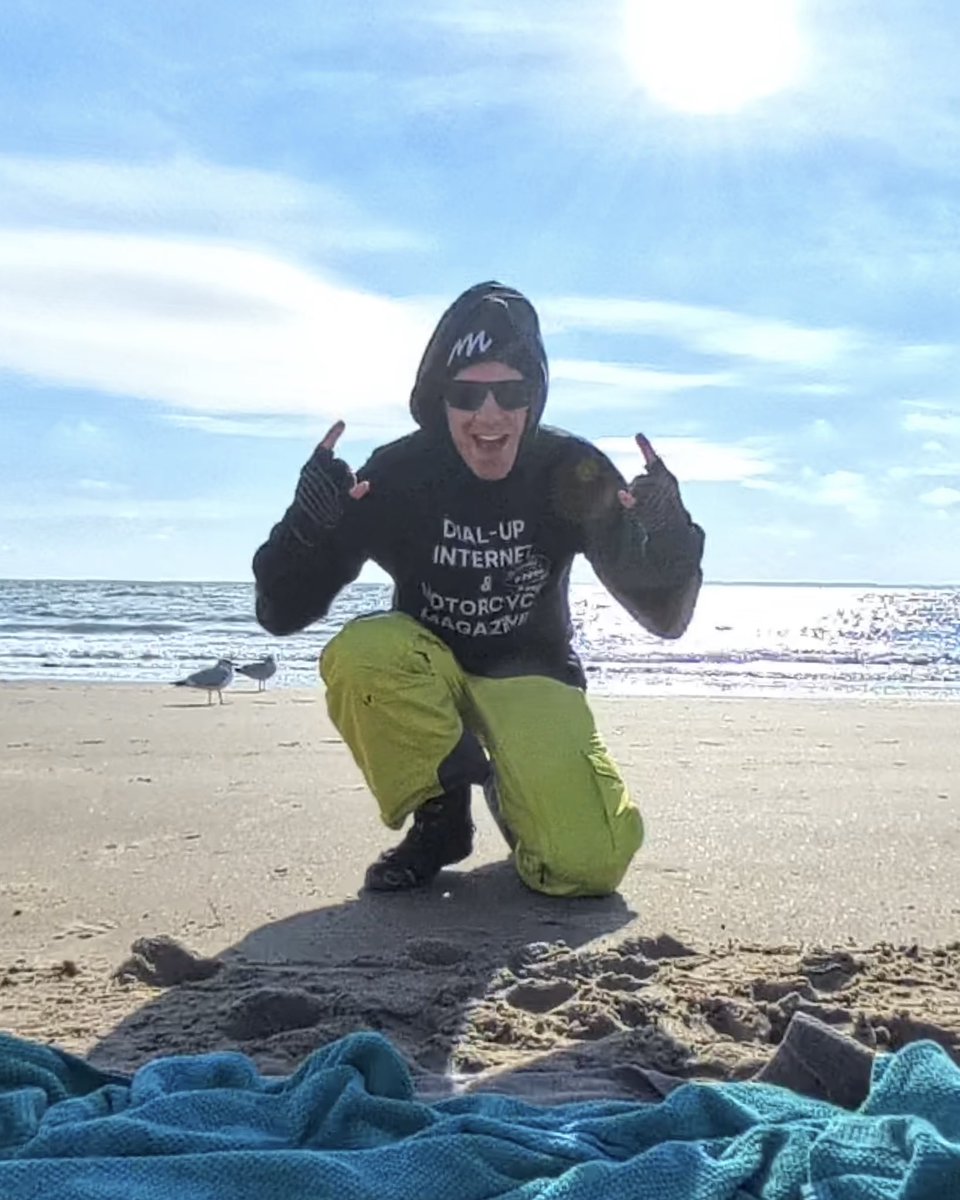 Jumpin’ into the water like 🌊 tiktok.com/t/ZP8ysrd4v/