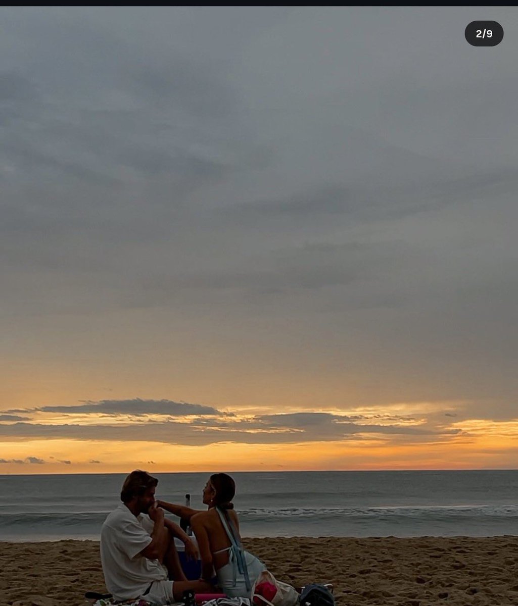 vaidesmaiar's tweet image. Parece que Matheus pediu Maria em namoro no por do sol