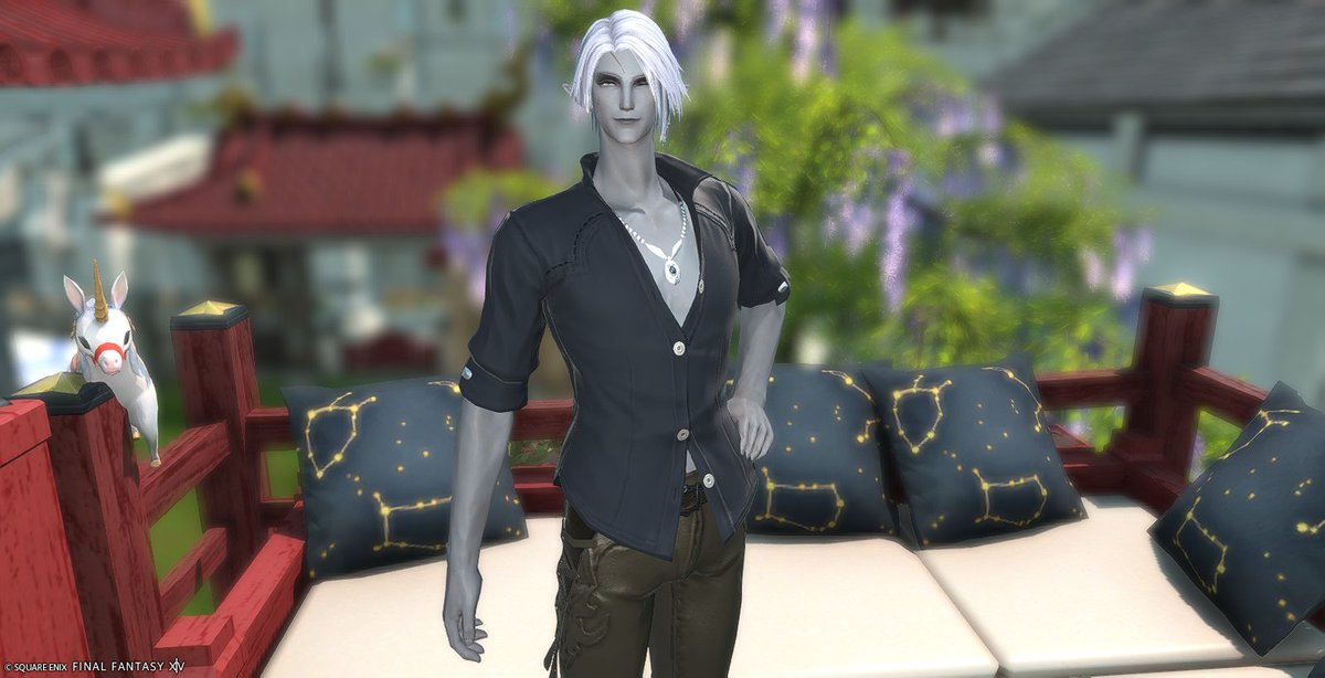 SrinityFF's tweet image. When I was playing Icestinien, I received a very nice comment from someone playing as Estinien, which made me very happy! Also inspired me to change Jaxom from midlander to Duskwight. First Elezen I've made w/face 3. His girlfriend S'harra approves! 😻
#Elezen #Duskwight #FFXIV