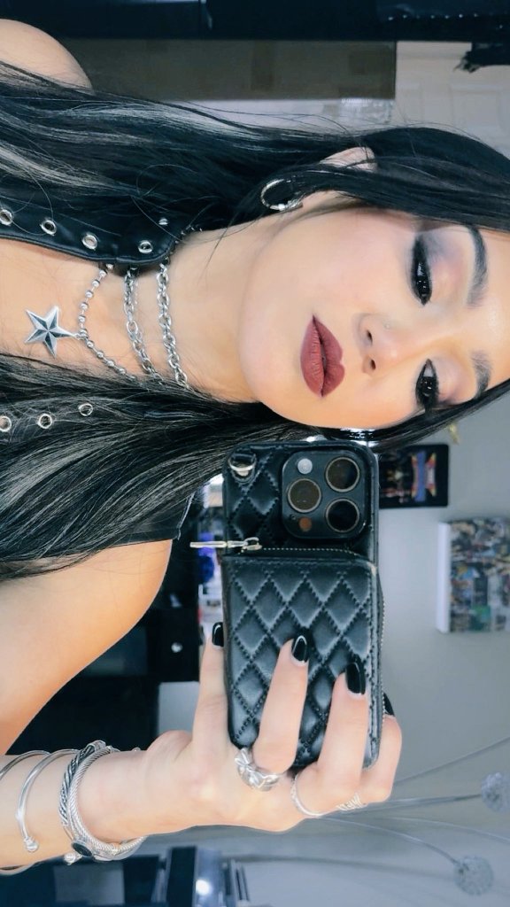 Pιρρα tweet media