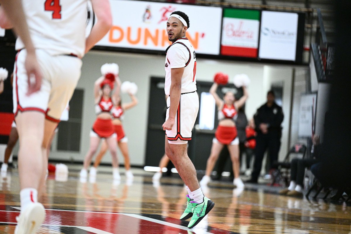 YSUMensHoops's tweet photo. GUINS ARE HOT🔥

#GoGuins https://t.co/3oQUwataHN