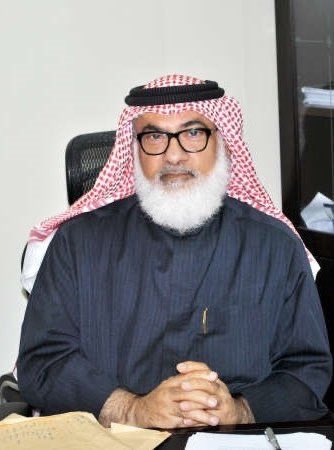 رحم الله شيخنا أحمد بن غيث وغفر له وأسكنه الفردوس الأعلى، وإنا لفراقك يا أباخالد لمحزونون.
كان ذا خلق حسن وعلم وتقوى نحسبه والله حسيبه.
وغدًا سيتم الدفن في مقبرة الصليبخات بعد صلاة العصر بإذن الله تعالى.
وعزاؤنا لأهله وأحبابه.