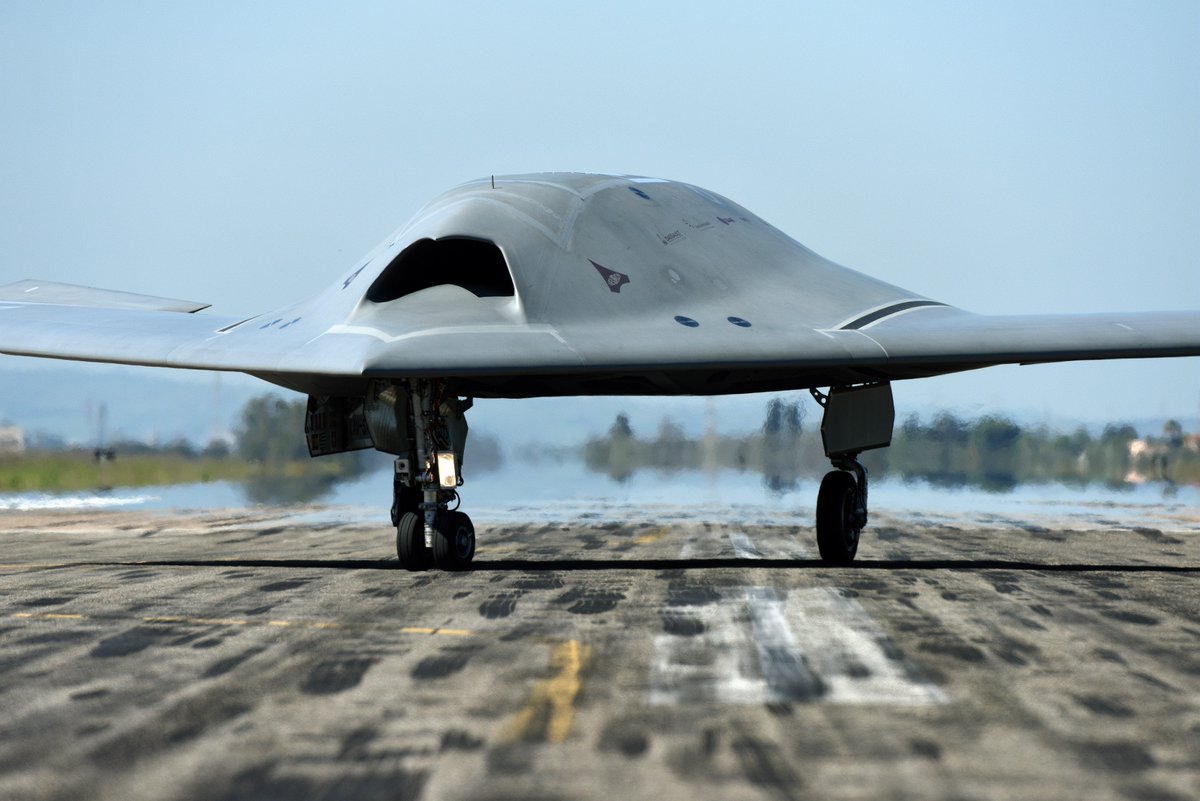 top_force's tweet image. ✈️🇸🇪🇫🇷 Vu que la France commande 2 avions d’alerte avancée #GlobalEye à @Saab pour 1,1 milliard € + 2 autres en option. Par le passé @Dassault_OnAir Aviation coopéra avec 🇸🇪 🇪🇸🇮🇹🇬🇷🇨🇭 sur le démonstrateur #UCAV #nEUROn, pourquoi ne pas prolonger ce partenariat avec 🇸🇪 #SCAF #NGF