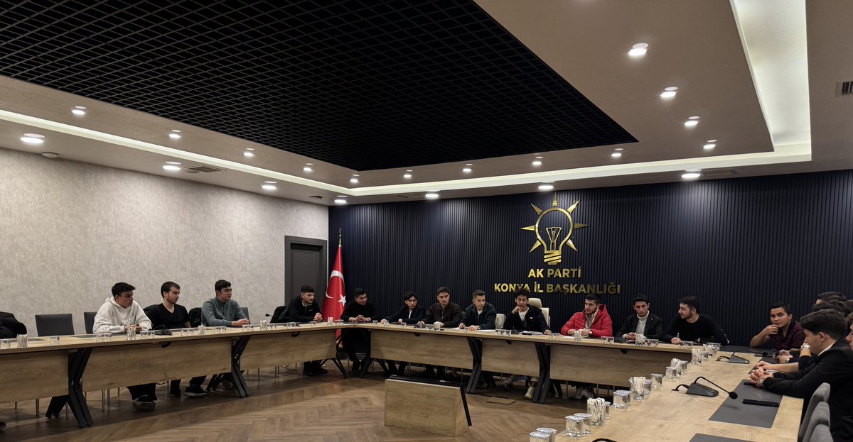 İl Yeni Seçmen Teşkilat Başkanımız <a href="/theturkmen7/">Ömer Faruk Türkmen ®</a> riyasetinde, İl Yeni Seçmen Yönetim Kurulu Üyelerimiz ve 3 Merkez İlçe Yeni Seçmen Birim Başkanlarımızın katılımıyla toplantımızı gerçekleştirdik. 

10 Ocak Gençlik Zirvesi Programı kapsamında çalışmalarımızı değerlendirdik.