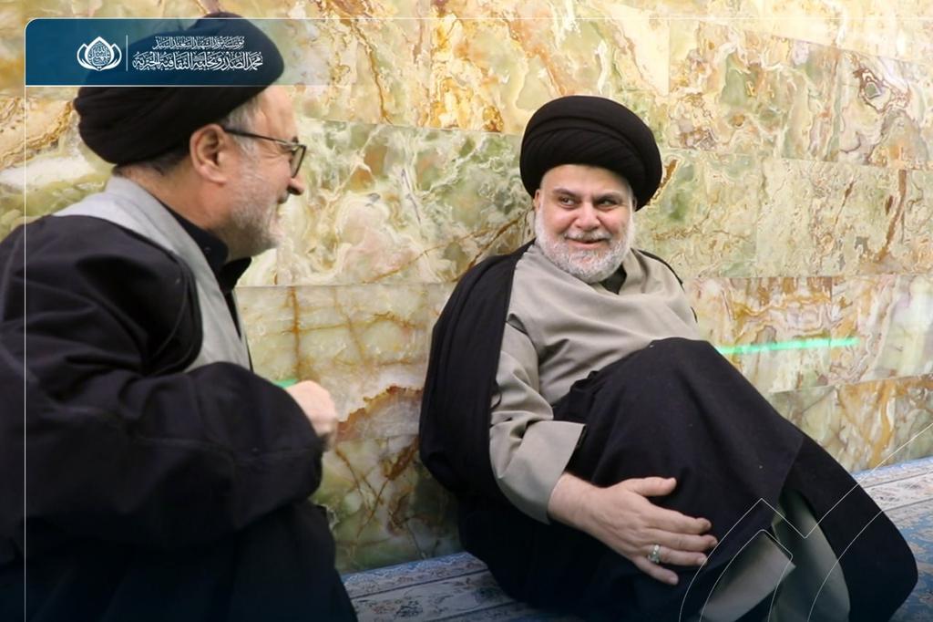 #ثابتون_من_المرتضى_للمقتدى يـــــــــا من بضحكته أنار الكون ضياءً  .