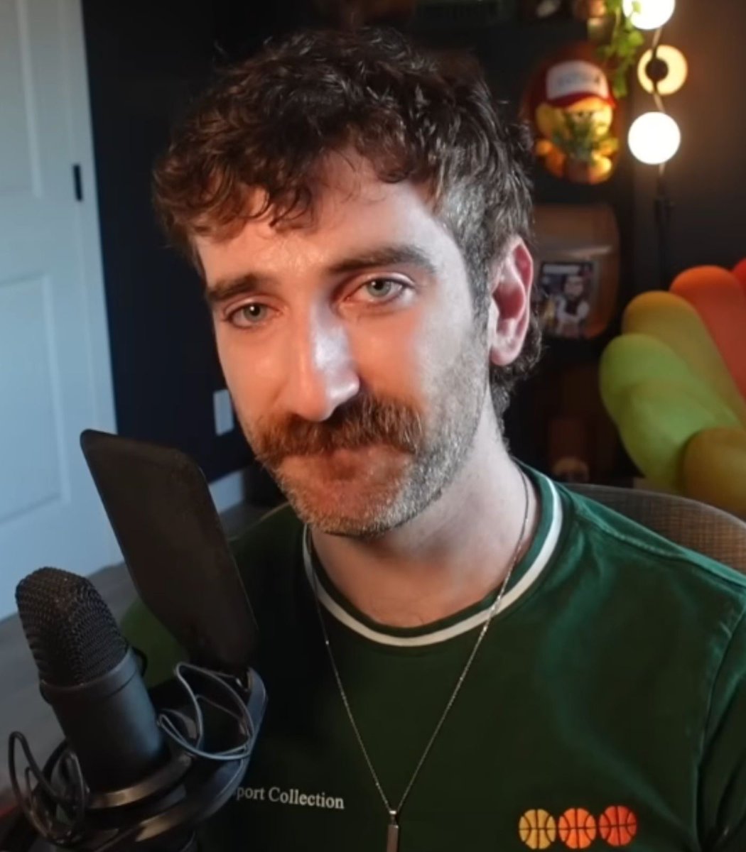 Dexerto's tweet image. YouTuber Drumsy announced that his friend Illy has died

She went viral in his VRChat videos, where they often discussed her life with cystic fibrosis