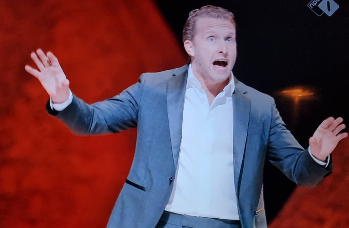 'En toen David en zijn mannen in de spelonk verscholen zaten, kwam daar opeens Saul door de ingang naarbinnen...'