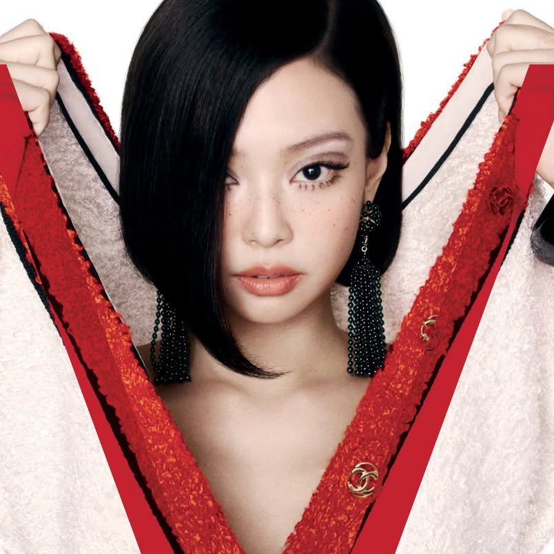 ChanclPrincess_'s tweet image. New year, new hair.