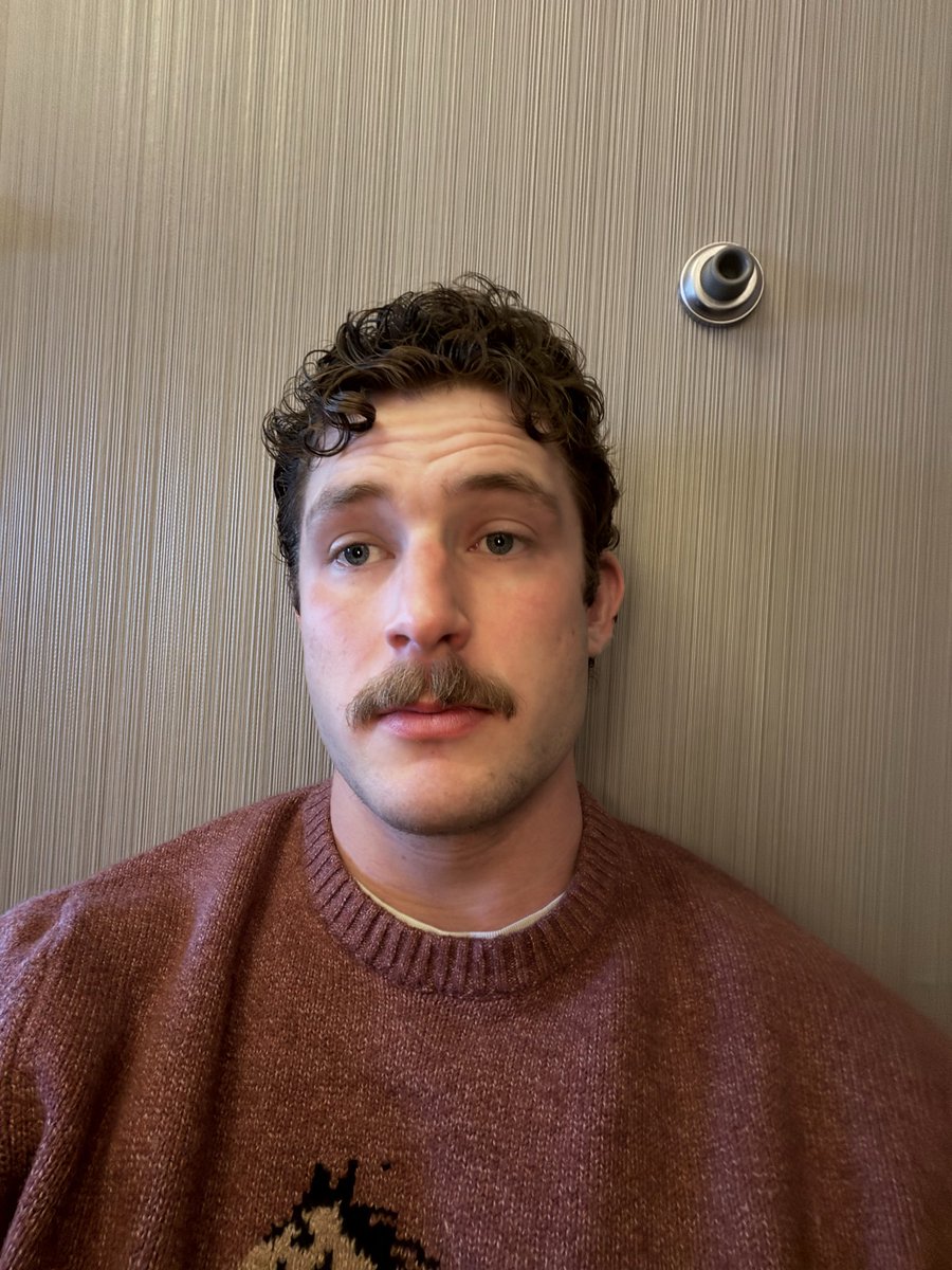 TerranovaSky's tweet image. No me sé tomar selfies, lo admito. 

¡Feliz inicio de año a todos! 

#freerol #sexrol