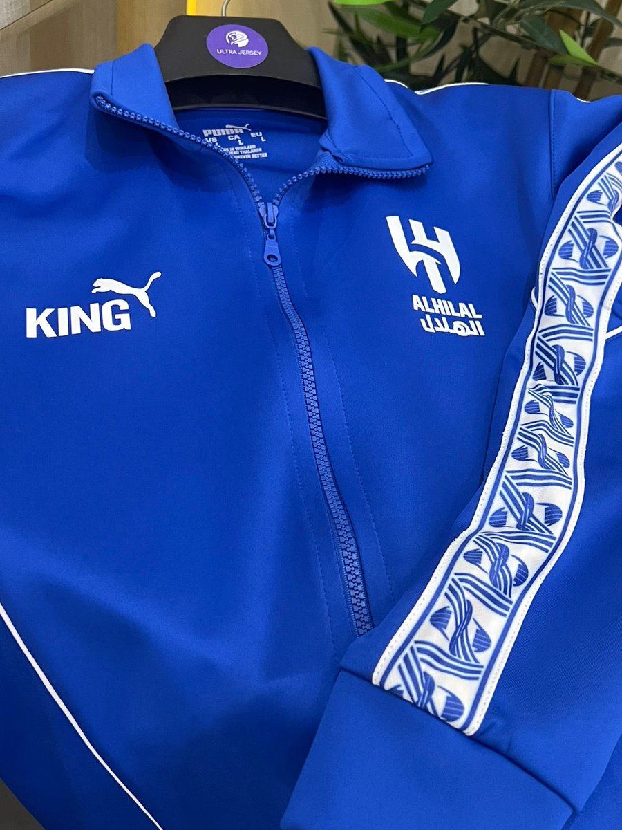 Siiros2's tweet image. 🚨 متجر ألترا جيرسي للتيشيرتات 🚨

جايب لكم متجر عندهم تيشيرتات الانديه القديمه جدًا + الحديثه وبجوده فخمه + تيشيرتات الانديه الأوروبية

عندهم جاكيتات + بلوفرات الأندية الفخمه

عندهم تابي = تخيل اذا التيشيرت بـ150 يطلع عليك بـ37 ريال فالشهر 😱

Ad
salla.sa/altra-gyersye-