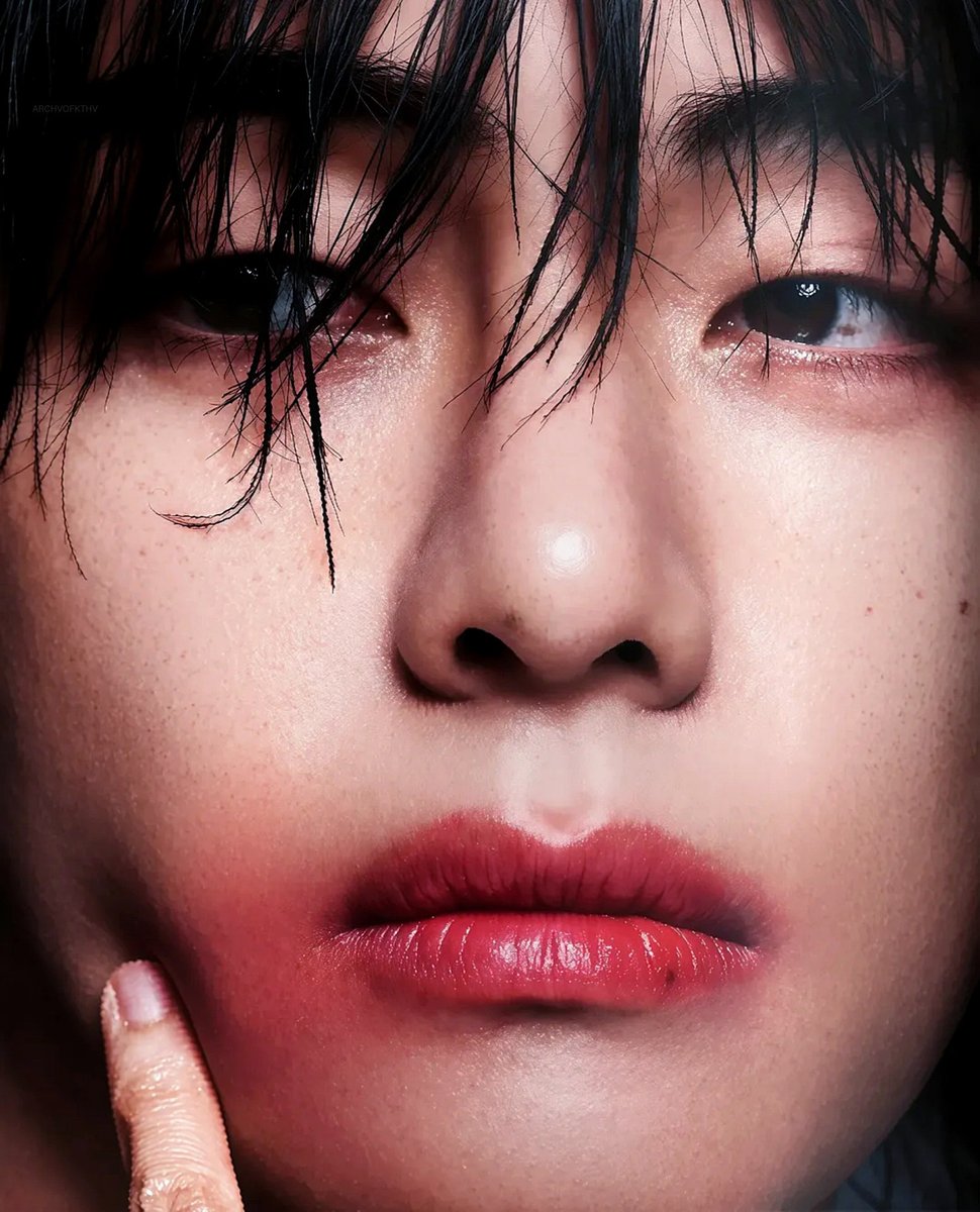archvofkthv's tweet image. WOW TAEHYUNG