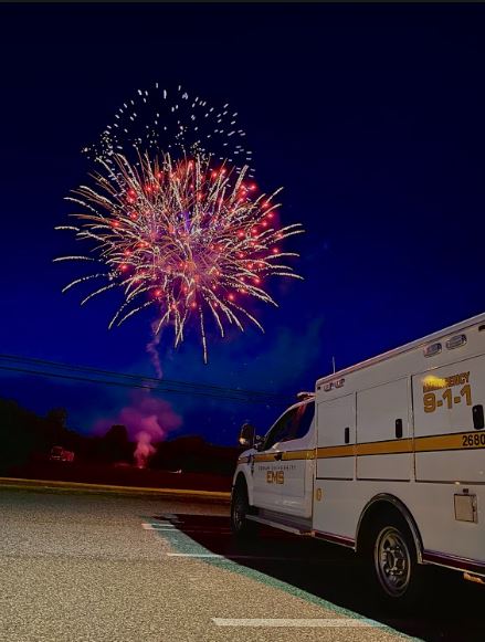 DistanceCME's tweet photo. A New Year, recert easily in EVERY state and the NREMT! - https://t.co/uYNTnJZ6jb https://t.co/eBuQajsxfK
