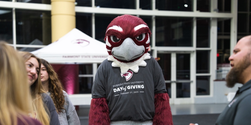 FairmontState's tweet image. Fairmont State University has a TON of plans for 2026! ✨ We have so many more community events, student engagement opportunities, and academic adventures on our calendar. We are SO excited for this year spent with you, Falcons! 🎉❤️

#FairmontState #HappyNewYear