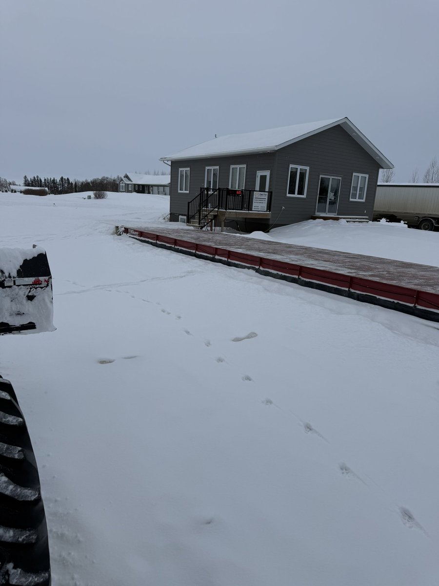 Smithfamilyseed's tweet photo. Happy New Year from the Seed Plant. 1st seed cleaned in 2026 is AAC Wheatland. #stillrolling https://t.co/tqvlLHabv7