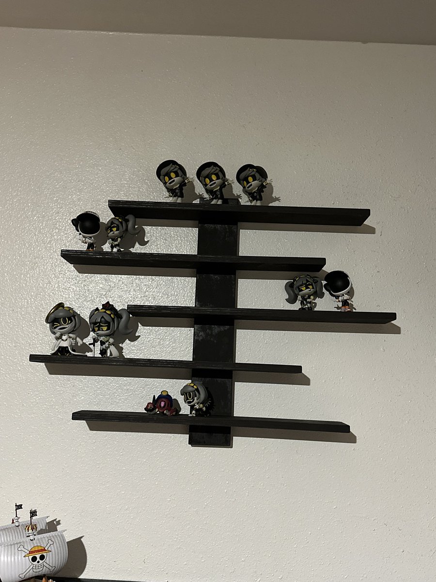 gamers we continue into the new year with still pulling N forever and always BUT I GOT CYN!!!! LETS GOOOOOOOO and a funny little shelf from ikea to put them on !!!