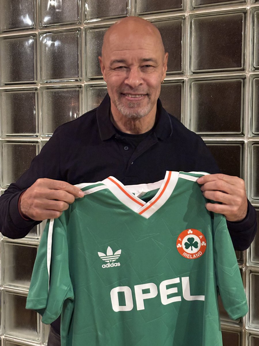 Paulmcgrath5's tweet photo. I stepped in to 2026 with 7,000 steps clocked up for @ABIIreland 
I will attempt to walk 120,000 steps while raising funds for Acquired Brain Injury Ireland a charity close to my heart.
Be in with a chance to win this jersey by supporting me, click link below

Thank you 
Paul https://t.co/mnmZvAB1JP