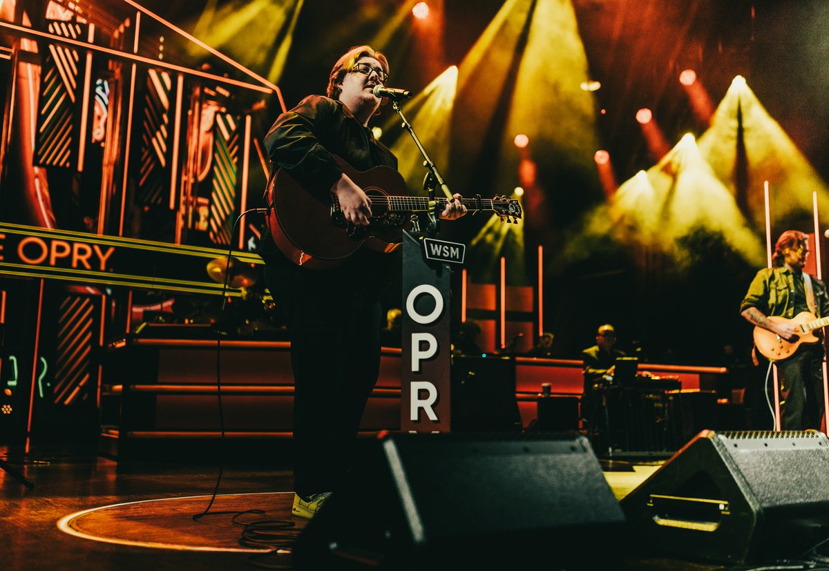 Dean_Journalist's tweet image. From Castlederg to Nashville 

My interview with Gareth Hamilton about his recent success in Music City and performing on the famous Grand Ole Opry stage on North West Today tomorrow. 

8-9am @BBCRadioFoyle 
🤠🎤🎶