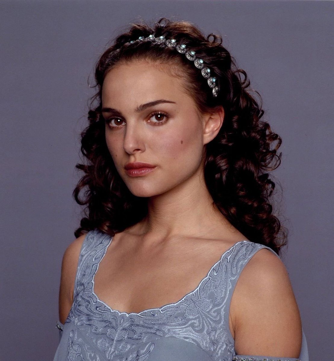 shoobscantsleep's tweet image. like mother like daughter