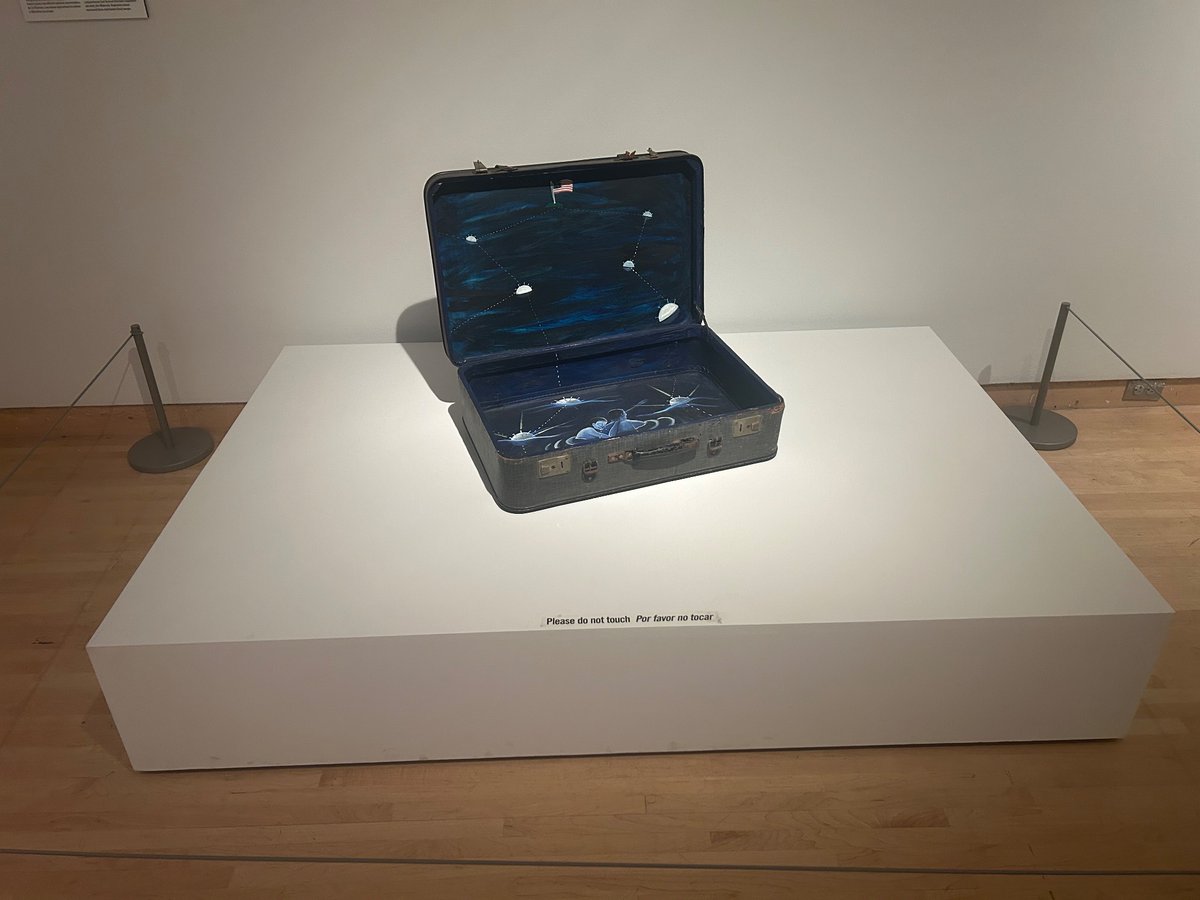 MarkWerling5's tweet photo. The Cuban Revolution ended today in 1959.

I object to the ongoing U.S. embargo.  Churches are open in Cuba.  They need equipment upgrades for their sugar harvests.  Exhibit at the Phoenix Art Museum.  #Cuba #CubanEmbargo https://t.co/rz41P6jo1R