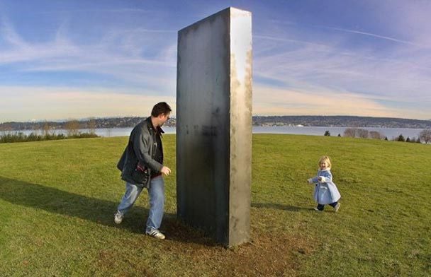 2001 Live tweet media