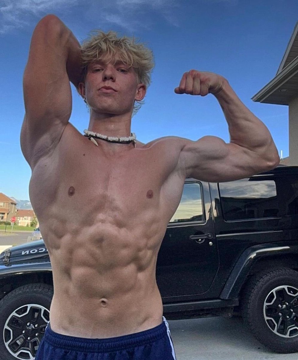 AaronJamie's tweet image. Twinks getting radicalised