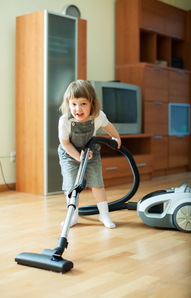 TheEverydayBrit's tweet photo. Doing a spot of New Year vacuum cleaning! 
#NewYear2026 #Cleaning #Housework #Hoovering https://t.co/Ksqpomo3WA