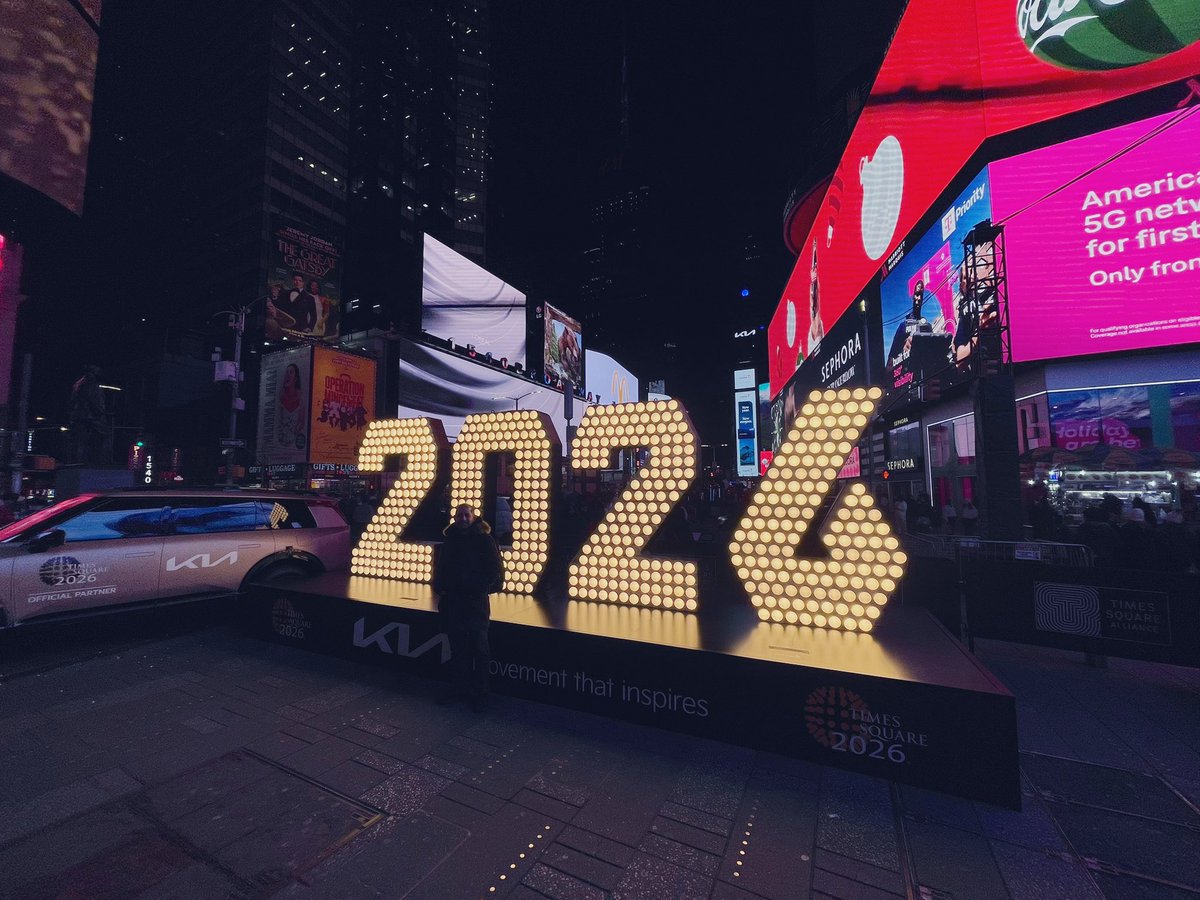 DesiNerd tweet media