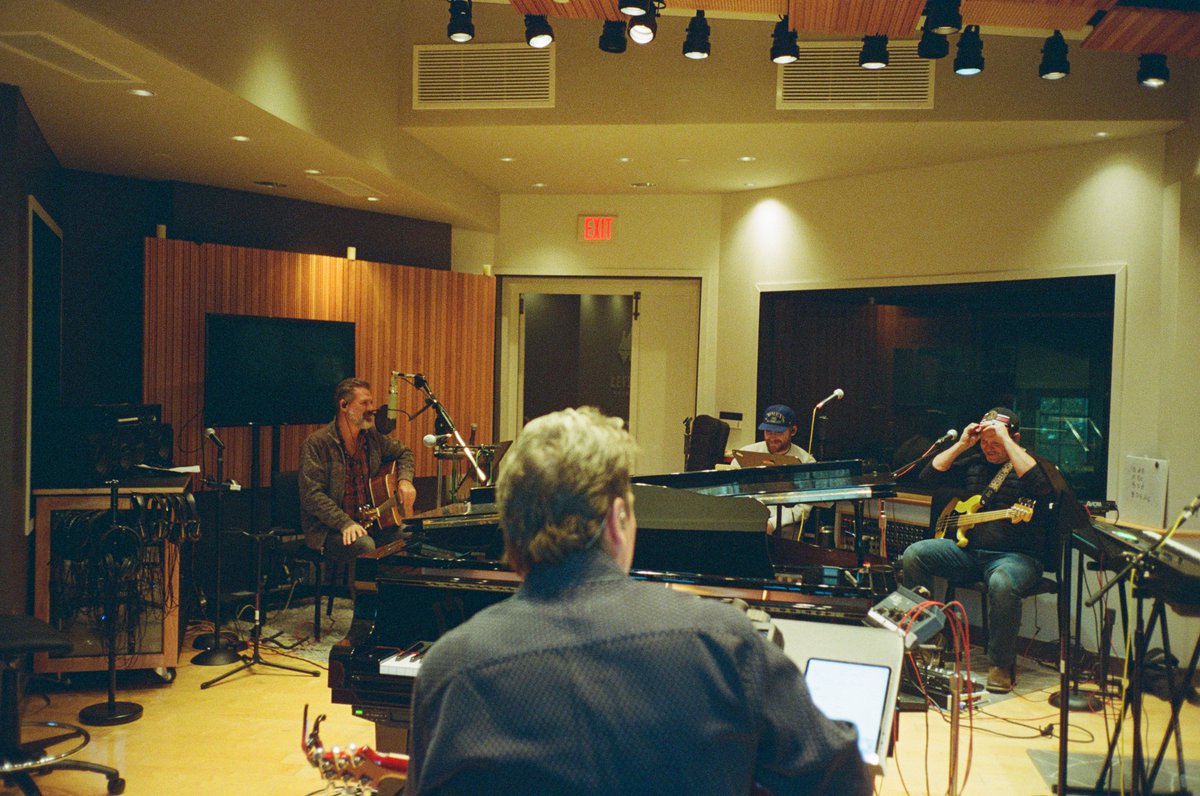 THIRD DAY tweet media