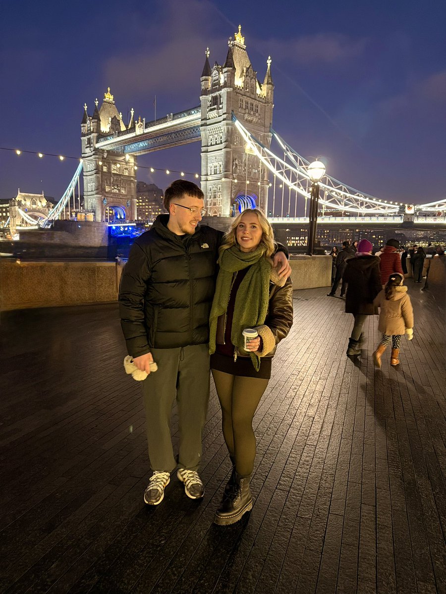 LouiCM_'s tweet image. 2025 wasn’t full of many highs but we made it to the end. 2026 will be better. Happy new year 🎉