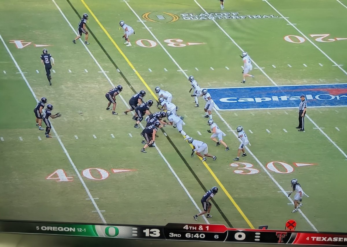 revgetdown's tweet image. Texas Tech direct snap to RB effectively turned 4th &amp;amp; 1 into a 4th &amp;amp; 7. I'll never understand this.