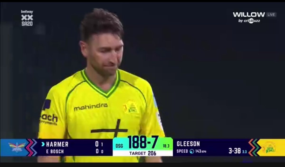Maikrrishna's tweet photo. Richard Gleeson, you absolute beauty! ๐ฅ
19th over. Peak pressure.
W, W, 0, 1, 2, 0 โ game turned.
Thatโs why the 19th over is gold in T20s.
Pure class, pure clutch ๐๐
First Time Super over in SA 20
#SA20 | #sa20live https://t.co/zxMB65ia70