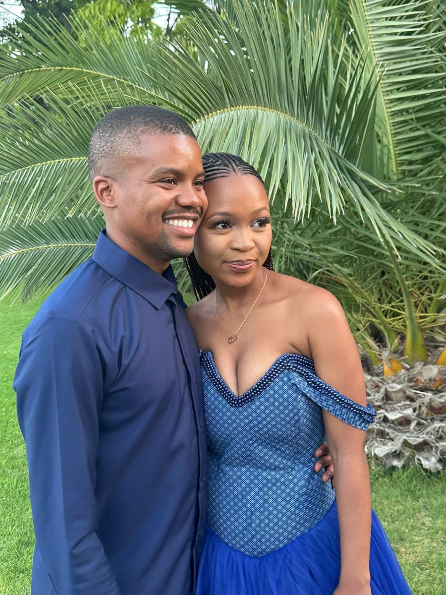 Shego_7's tweet image. Happy 4 years of my favourite love story. So happy to be doing forever with my best friend and so proud to be his wife! 🥹❤️
Thulaganyo e Tshegofaditsweng 🤍