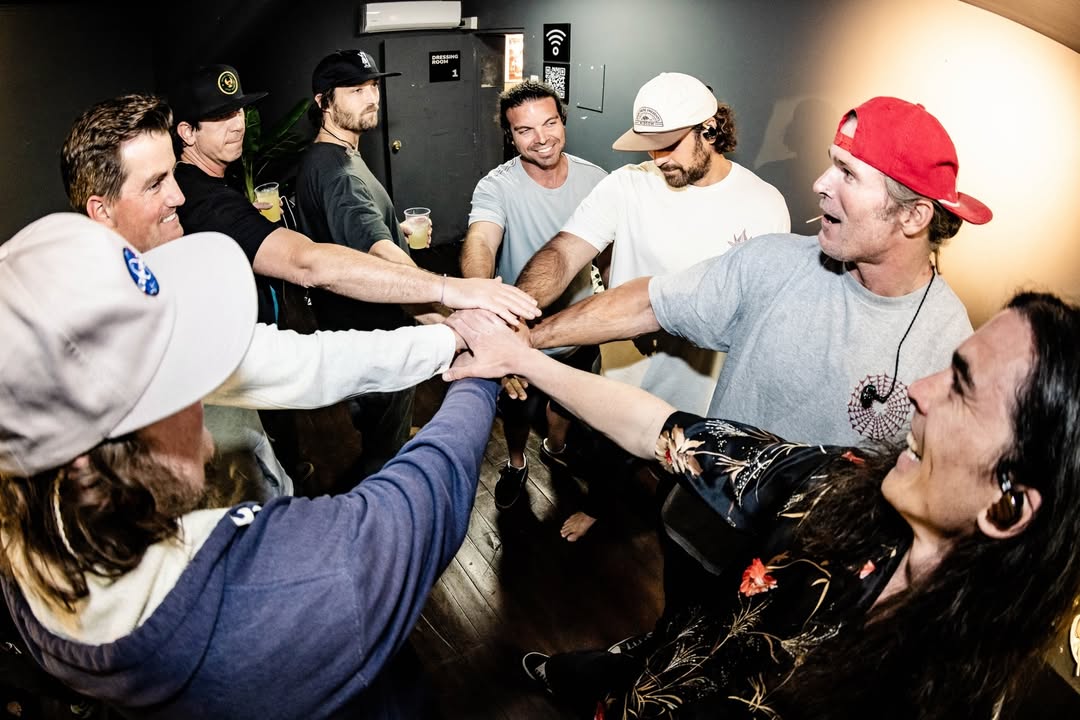 Stick Figure tweet media