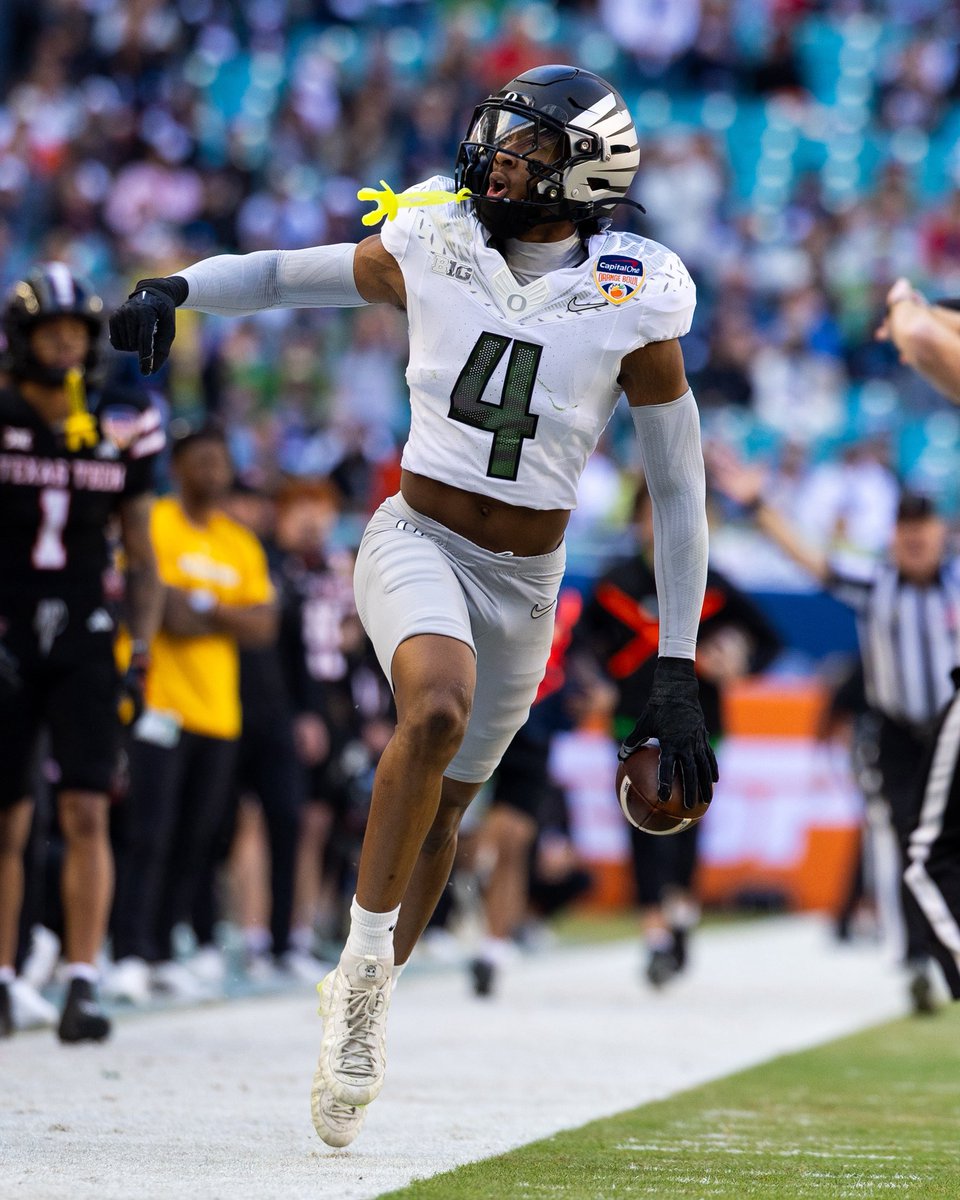 Oregon Football tweet media