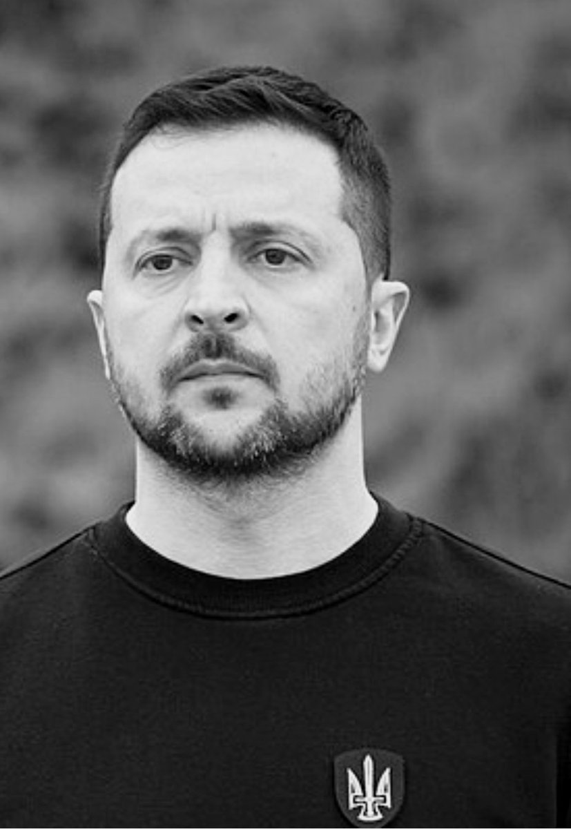 "We will rebuild everything. We will return our people. We will return our freedom."

"Nobody will break us"

- Volodymyr Zelensky 
President of Ukraine 🇺🇦

Respect to this man,  every day
🫡